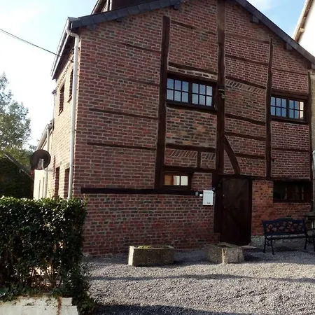 Le Pommier D'enneille Дюрбюи